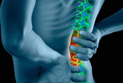 5 حلول بسيطة تساعد في علاج الام الظهر